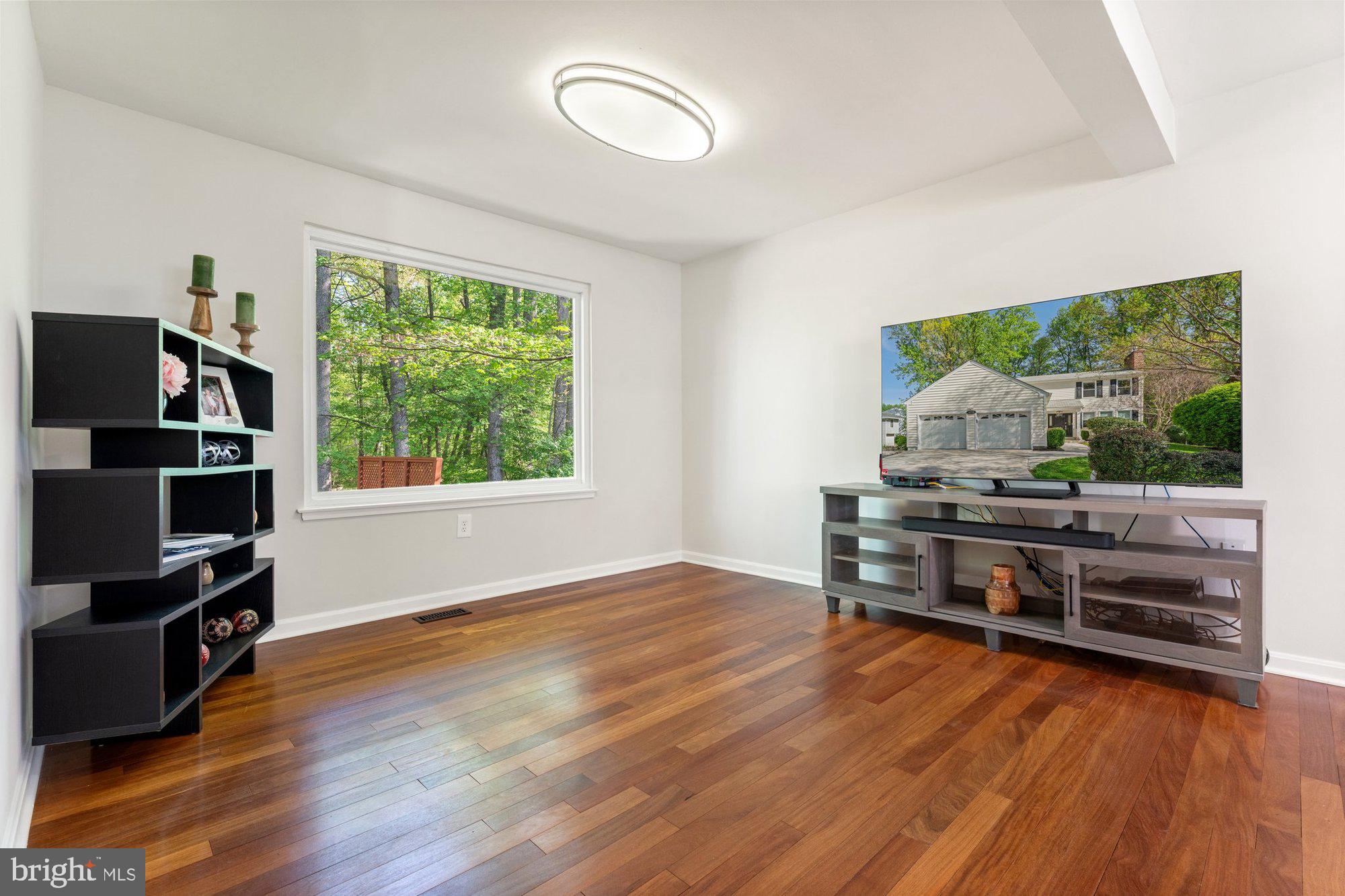 TYSONS WOODS - Residential