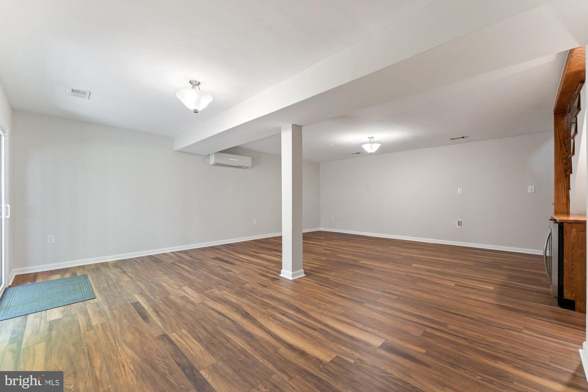 TYSONS WOODS - Residential