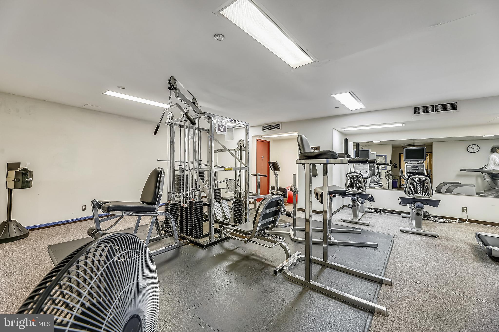 CRYSTAL CITY - Residential