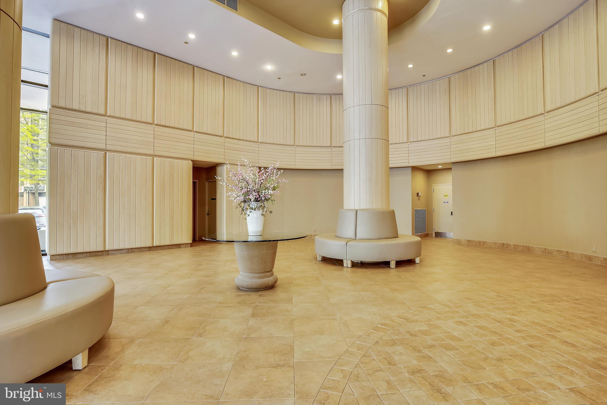 CRYSTAL CITY - Residential