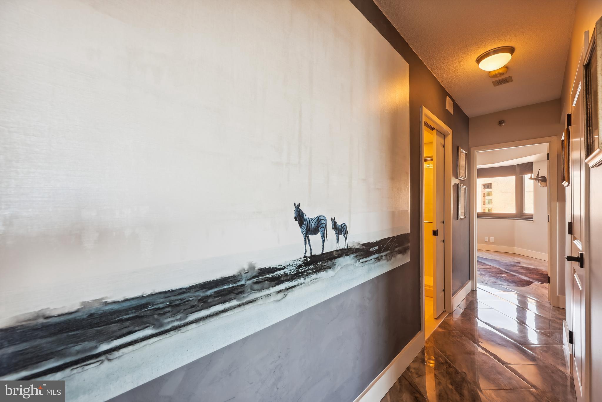 CRYSTAL CITY - Residential