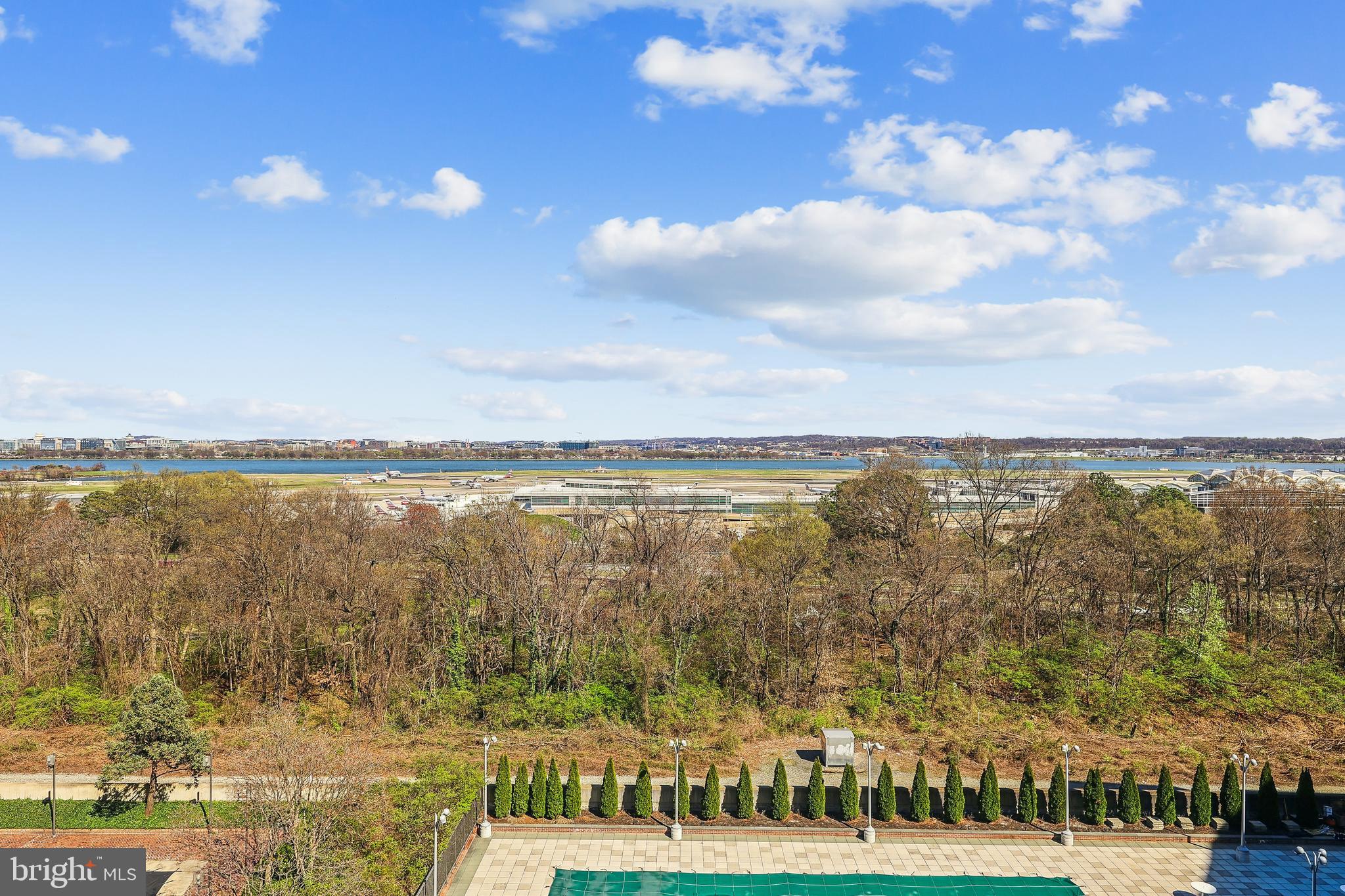 CRYSTAL CITY - Residential