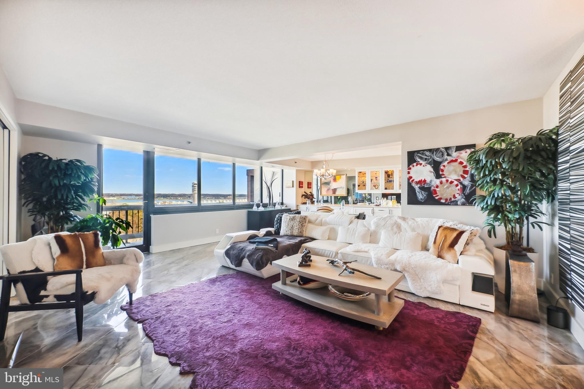 CRYSTAL CITY - Residential