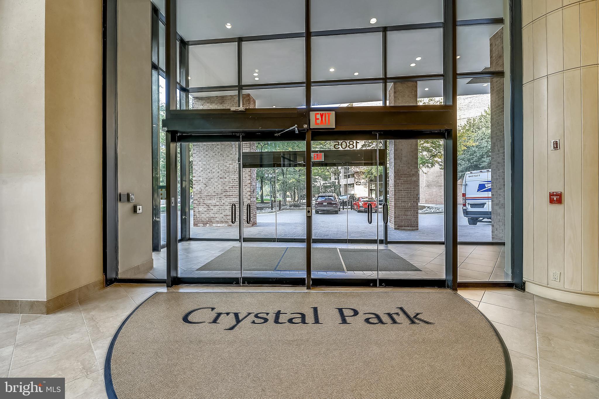 CRYSTAL CITY - Residential