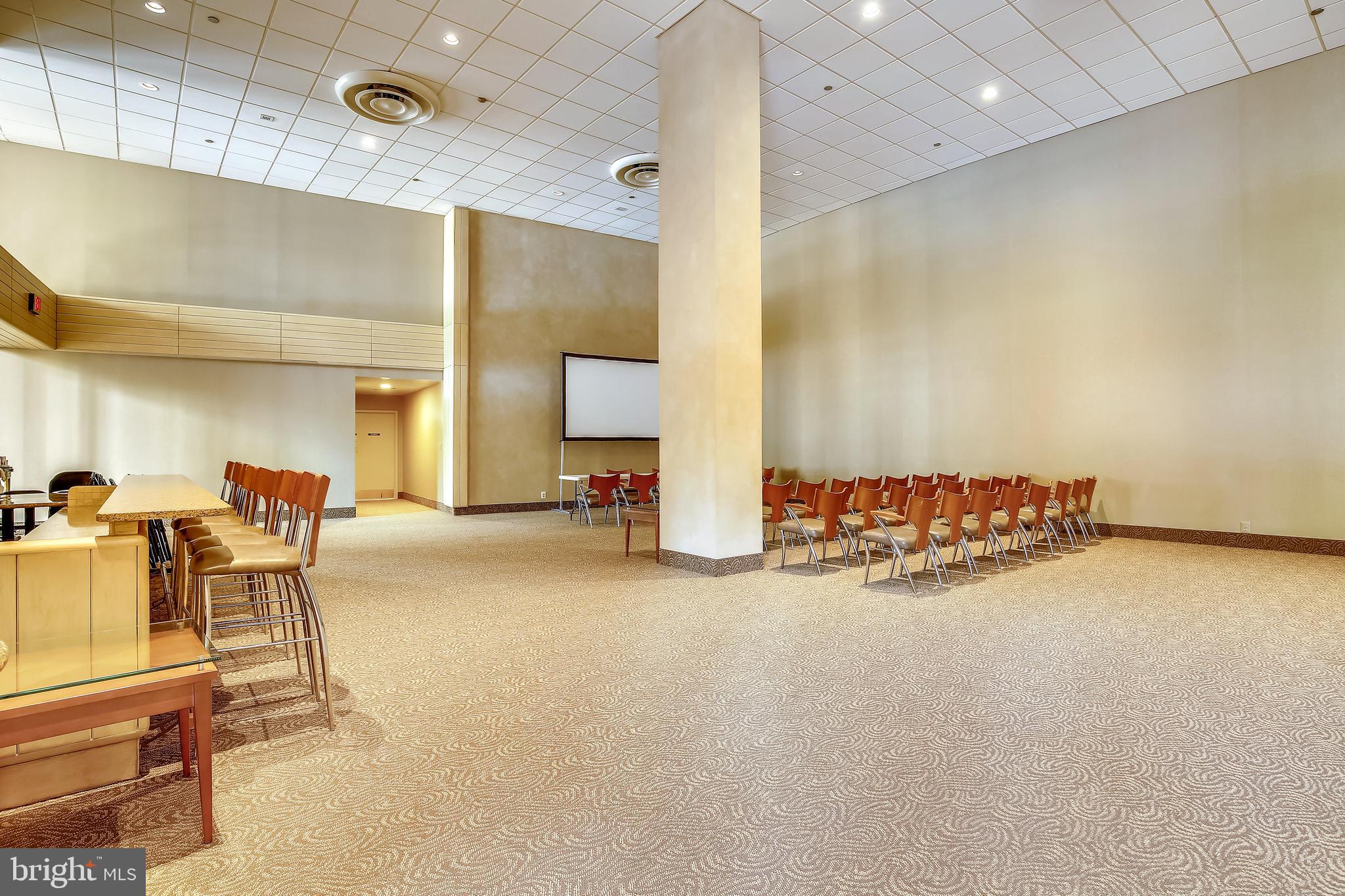 CRYSTAL CITY - Residential