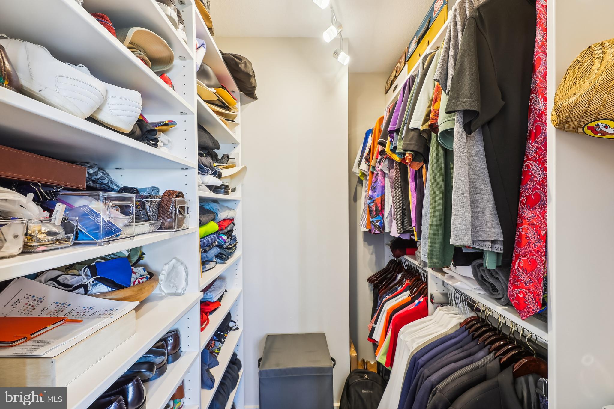 CRYSTAL CITY - Residential