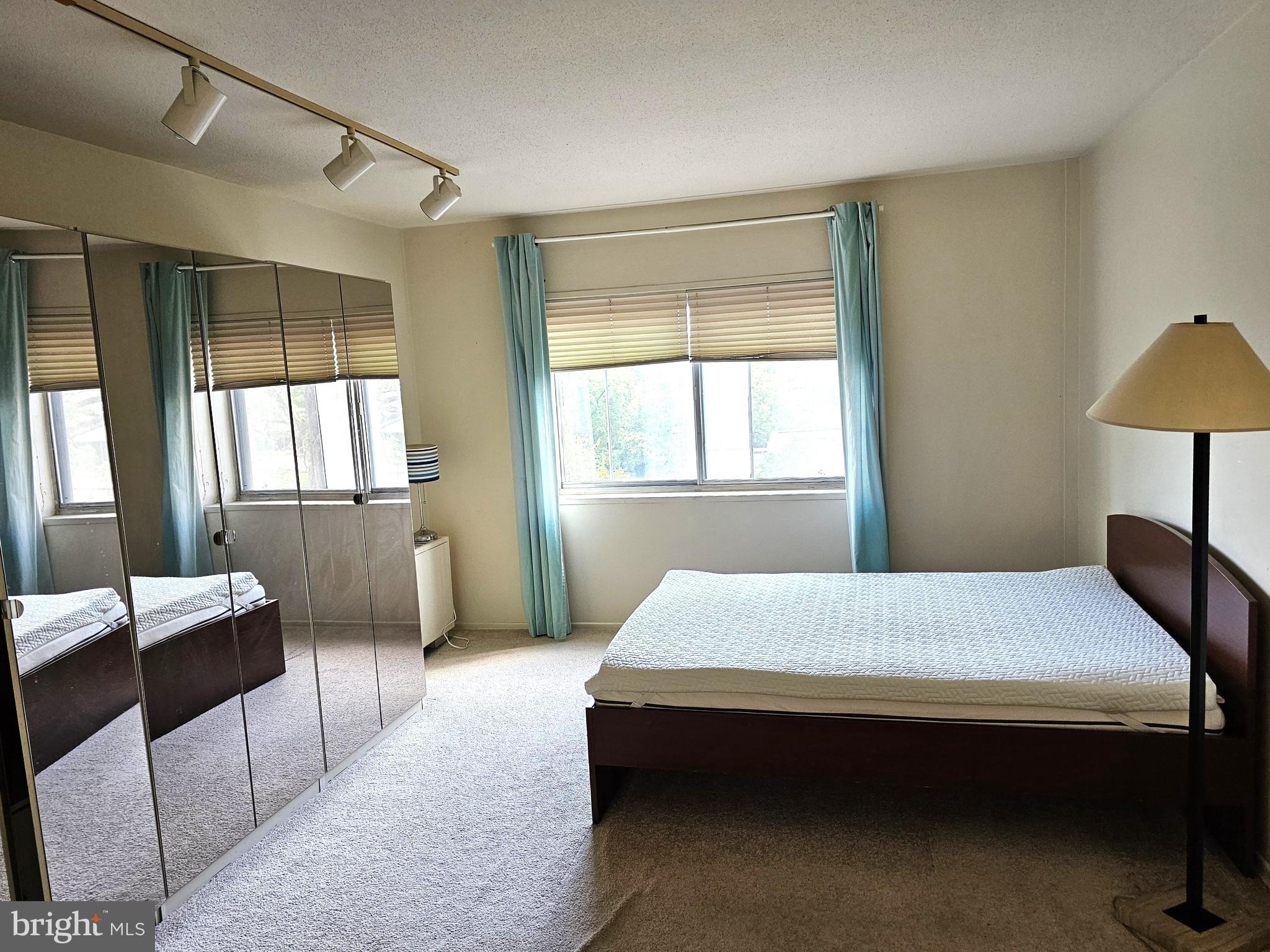 BEAVER HILL - Residential