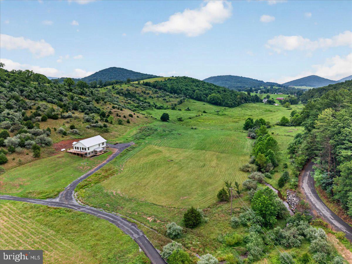 720 GOONEY MANOR LOOP