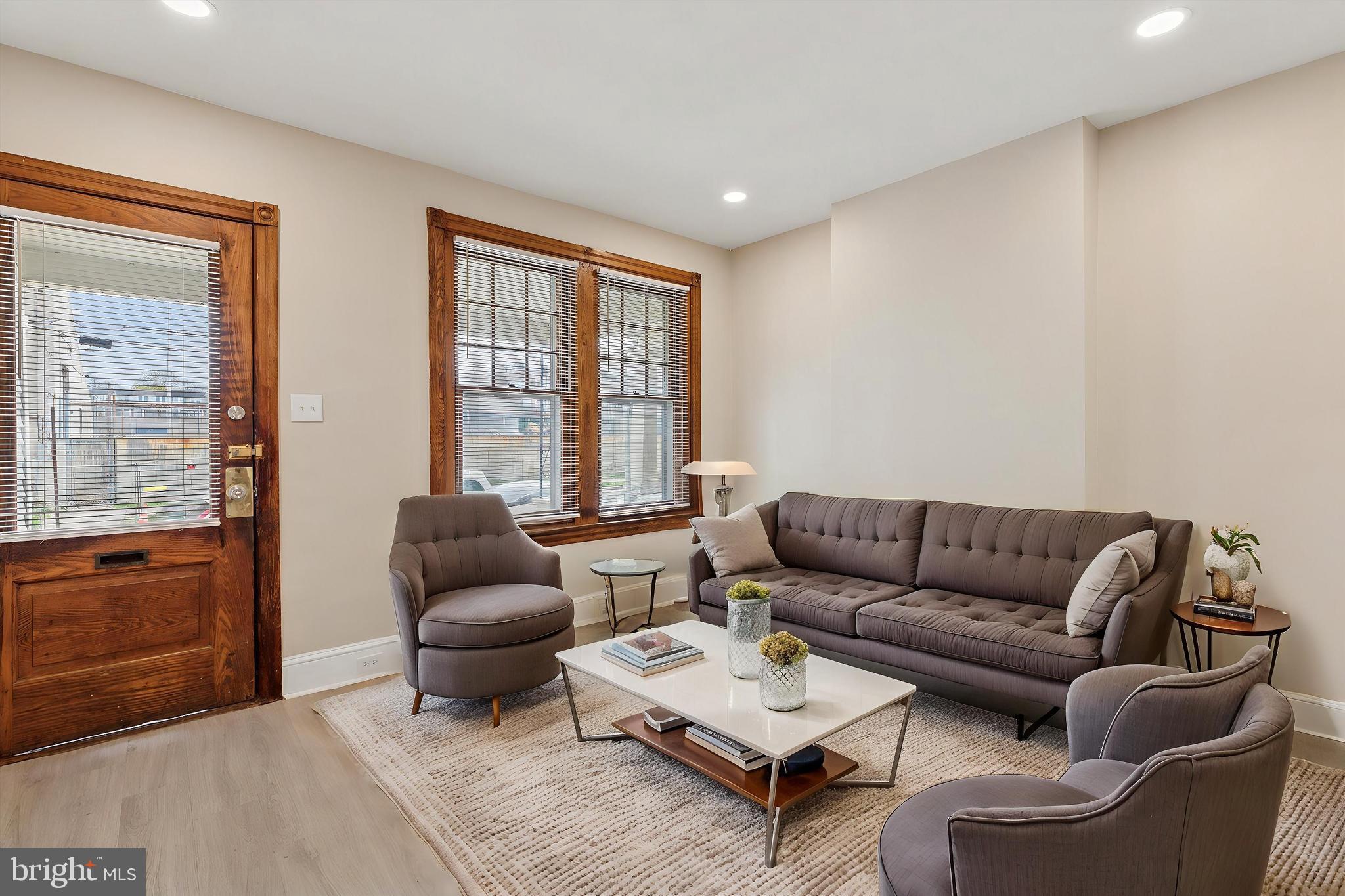 NORRISTOWN - Residential