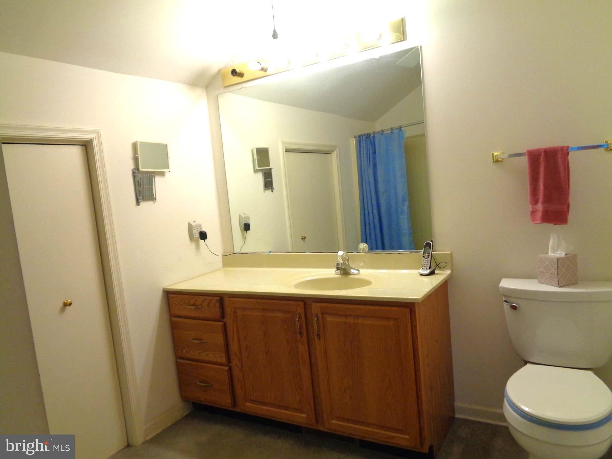 WOODS EDGE - Residential