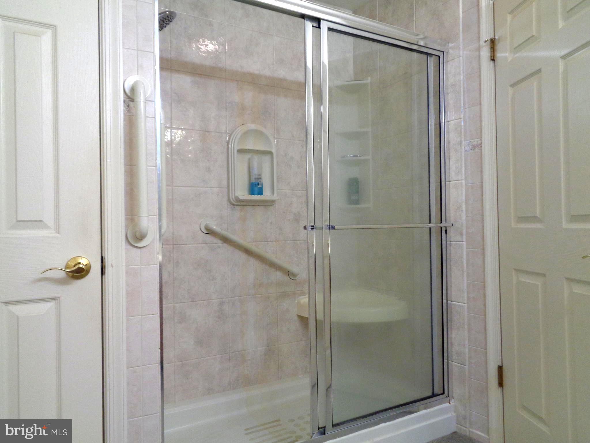 WOODS EDGE - Residential