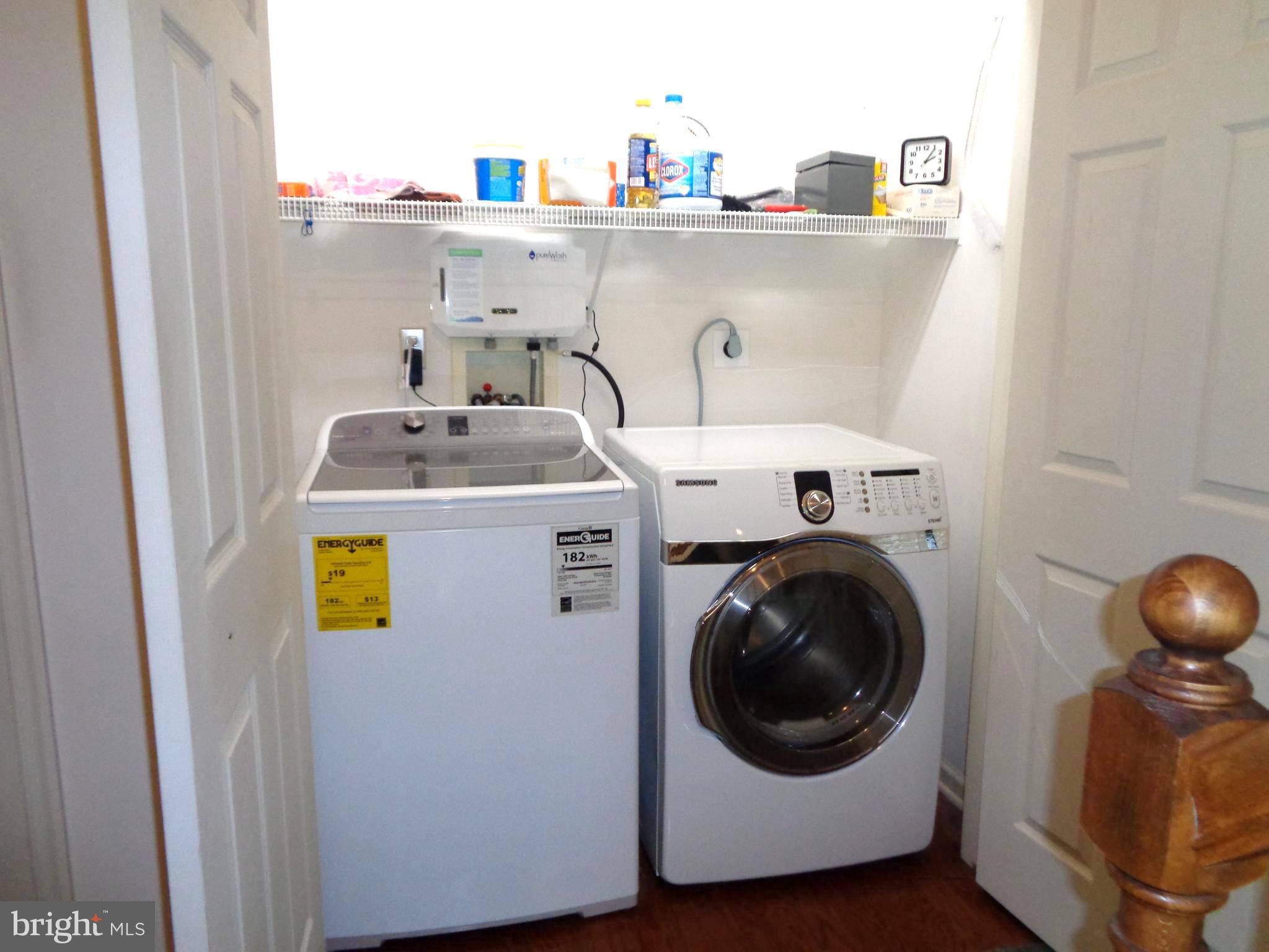 WOODS EDGE - Residential