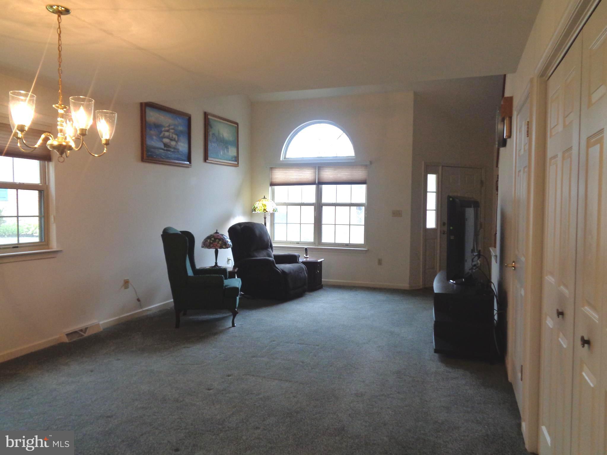 WOODS EDGE - Residential