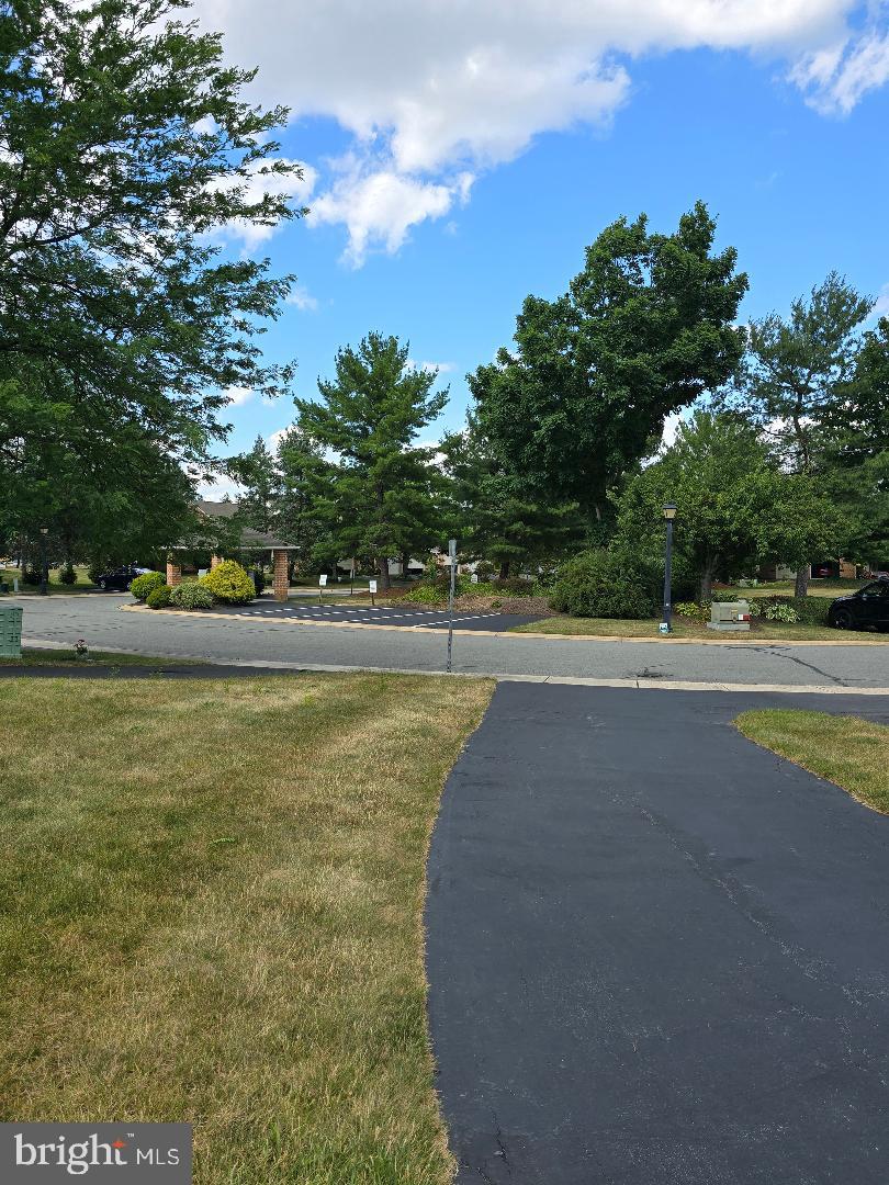 WOODS EDGE - Residential