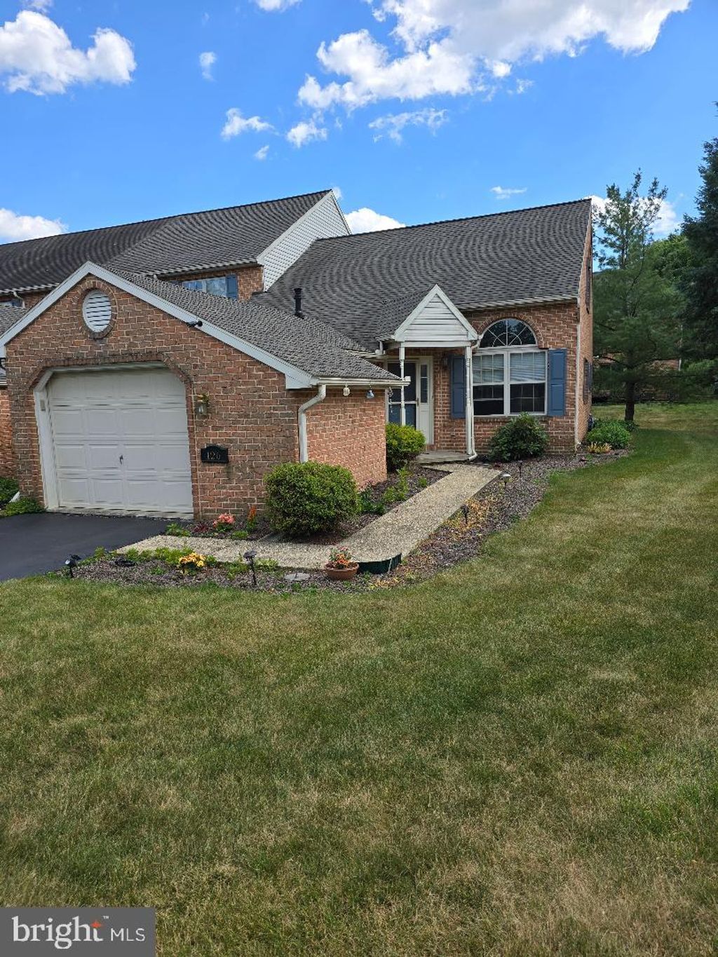 Photo of 126 Langley Square, Lancaster, PA 17603 (MLS # PALA2052862)