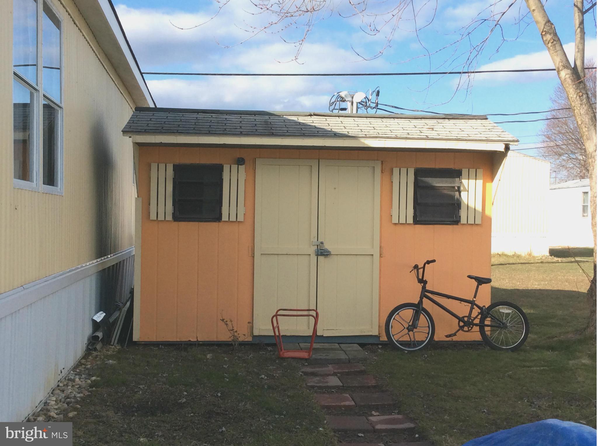 WAPLES MOBILE HOME PARK - Residential