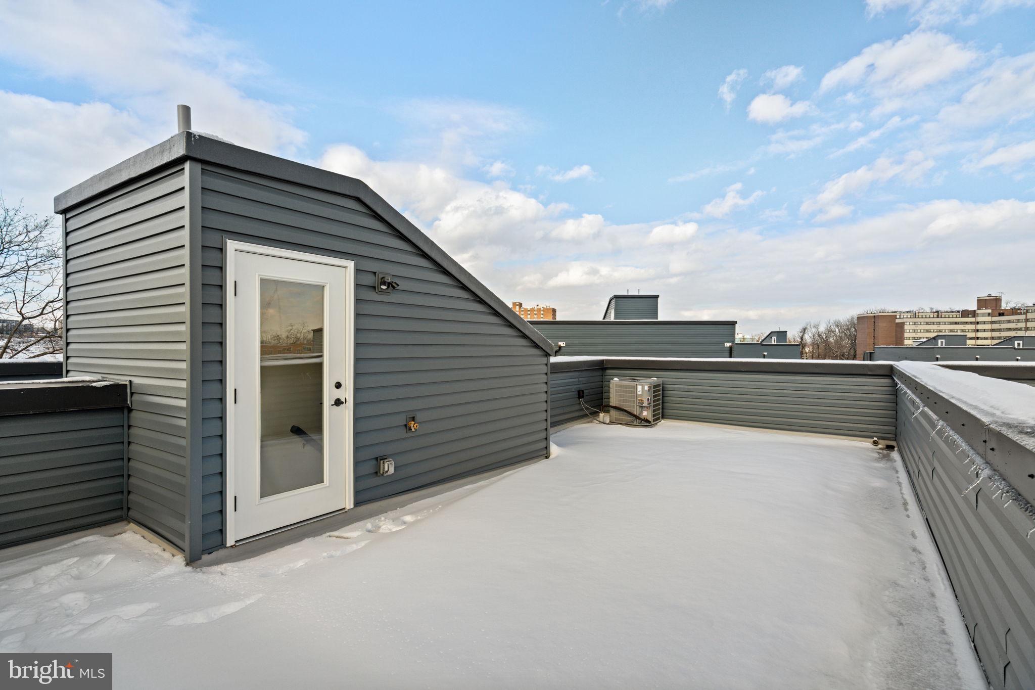 WYNNEFIELD HEIGHTS - Residential