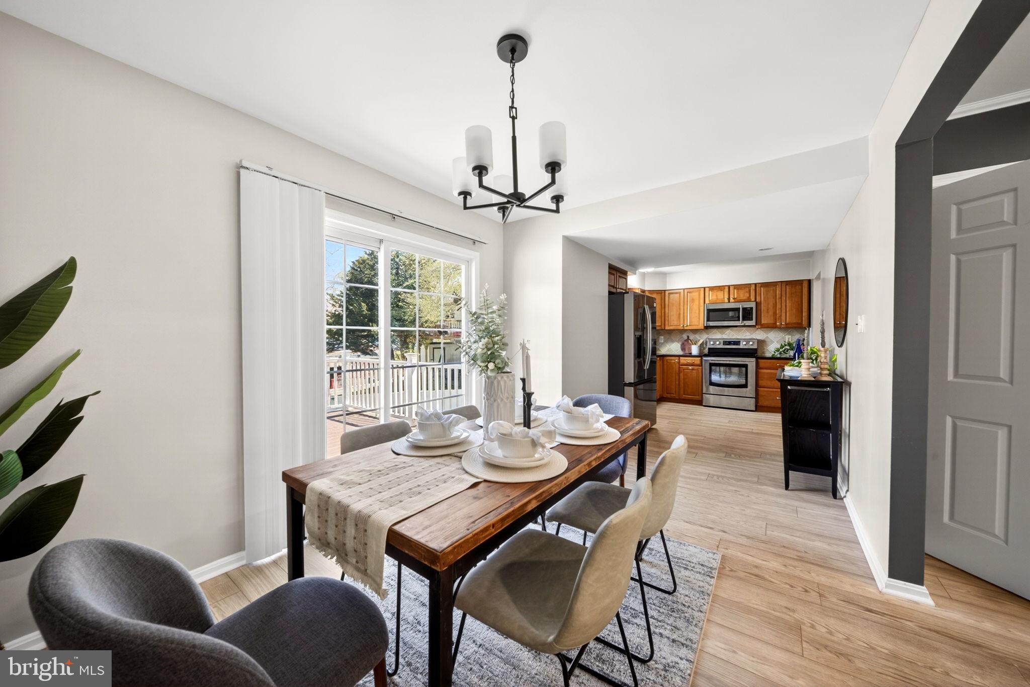 VILLAGE OF WHITE OAK - Residential