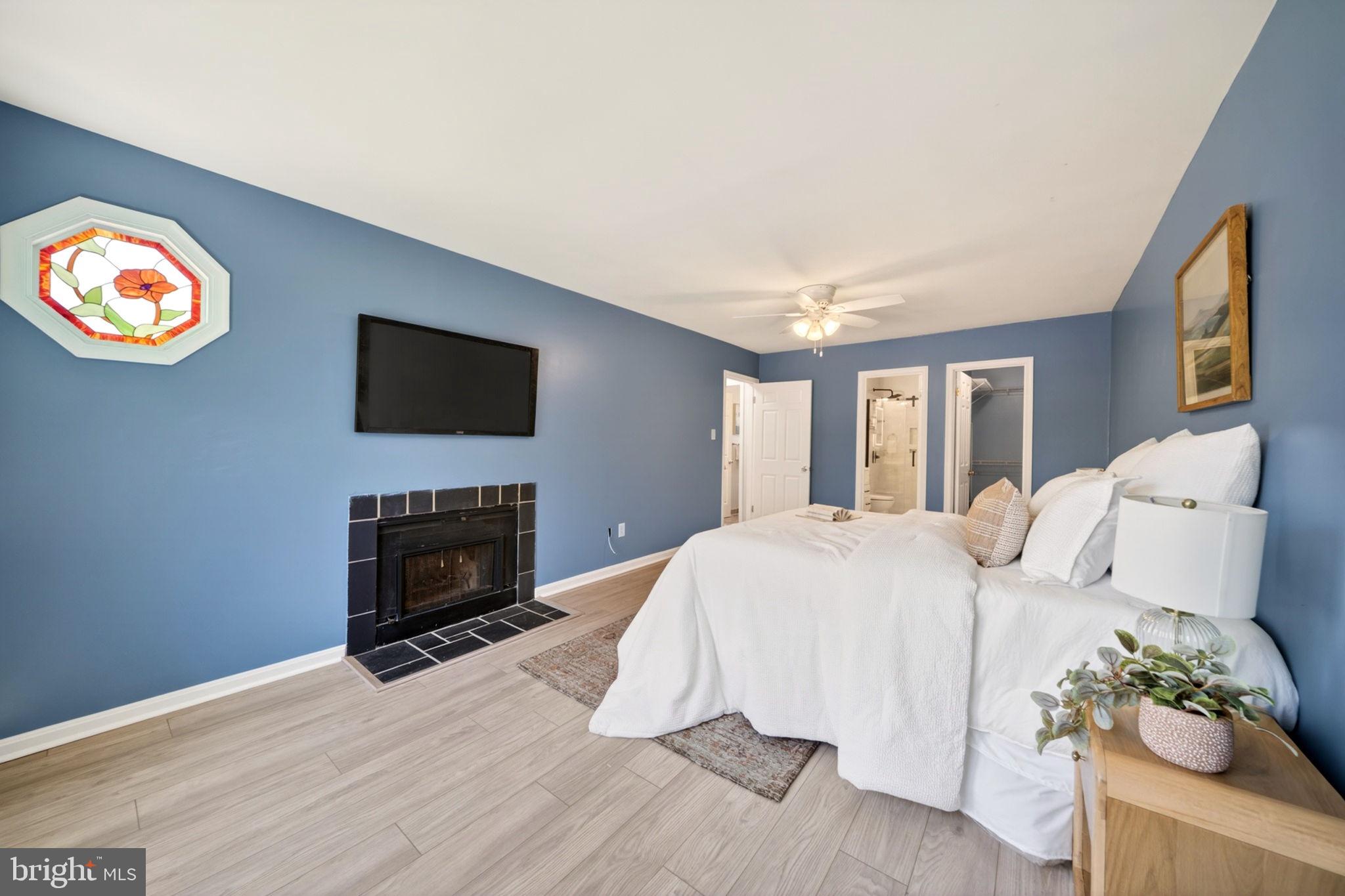 VILLAGE OF WHITE OAK - Residential