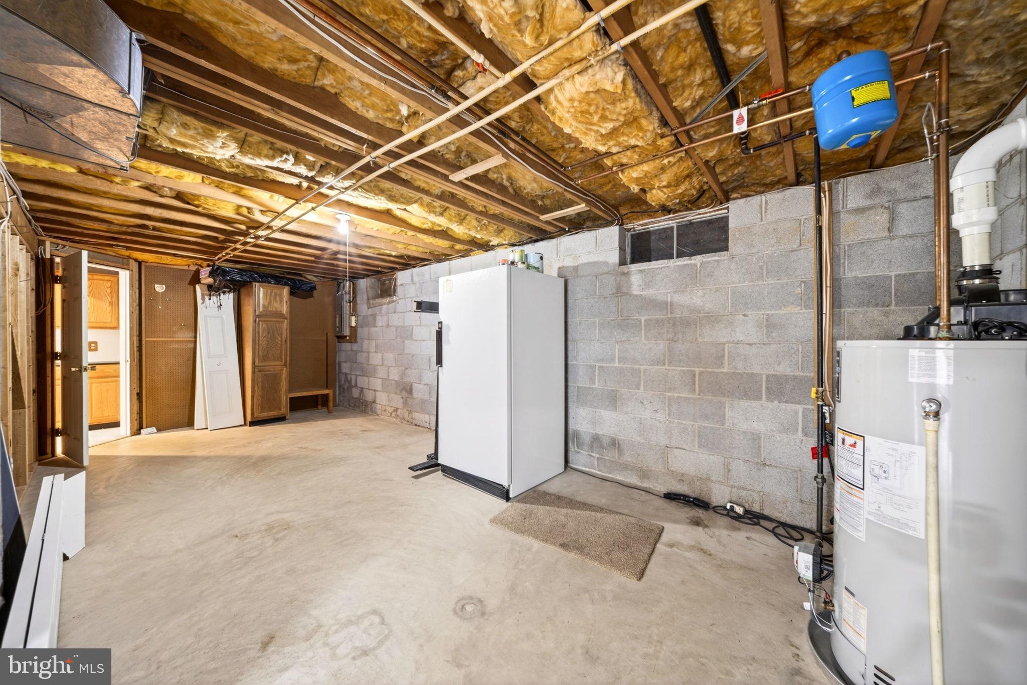 VILLAGE OF WHITE OAK - Residential