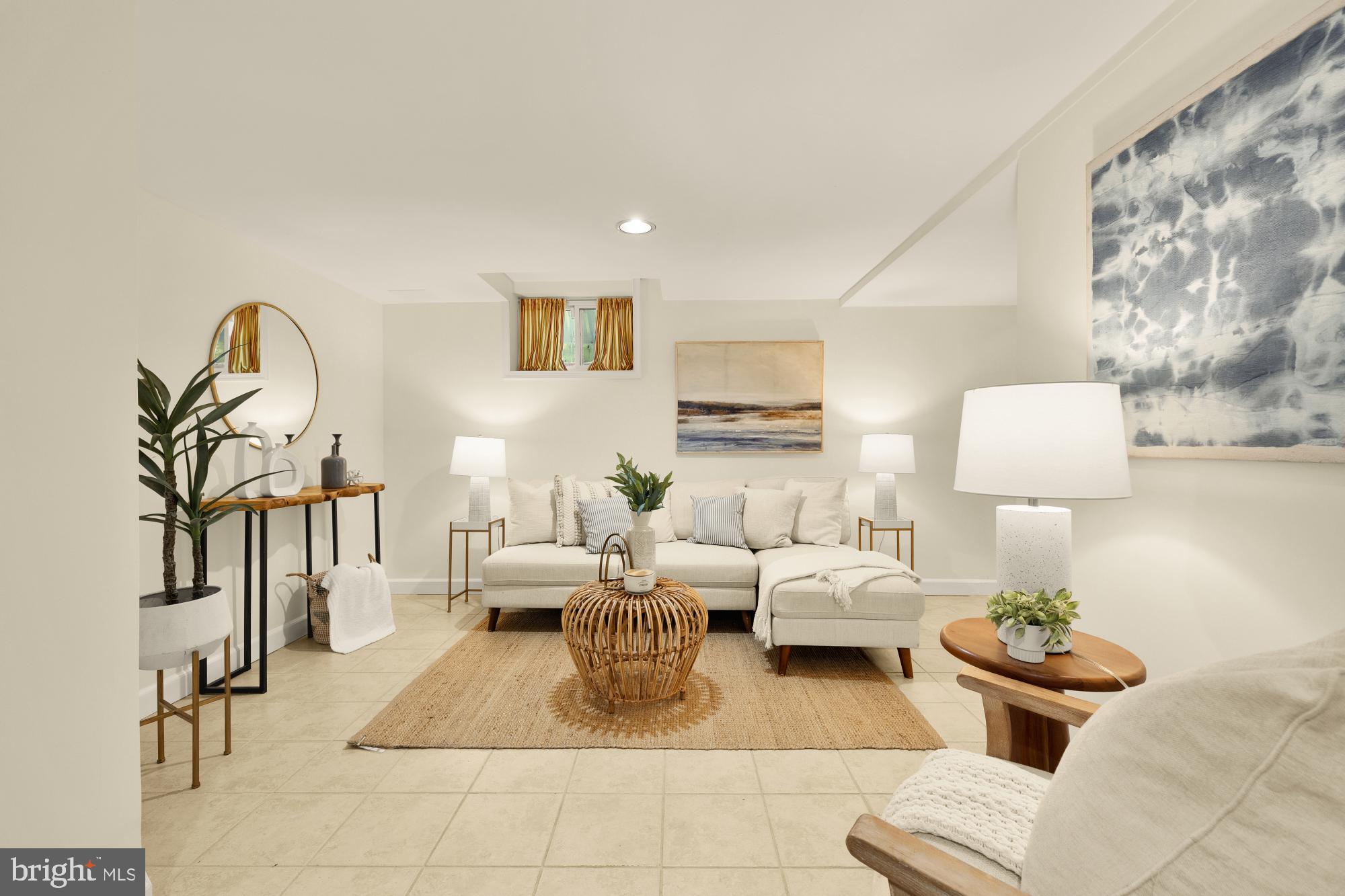 WOODSIDE FOREST - Residential