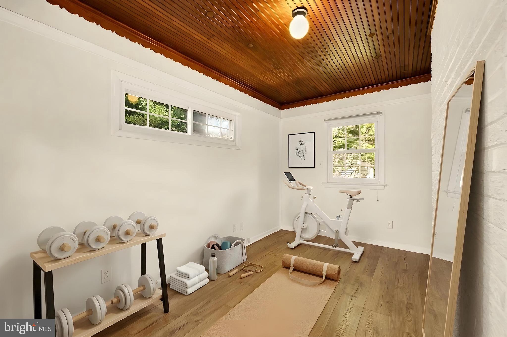 WOODSIDE FOREST - Residential