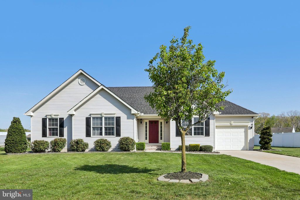 Photo of 2454 Bella Rosa Court, VINELAND, NJ 08361 (MLS # NJCB2030120)