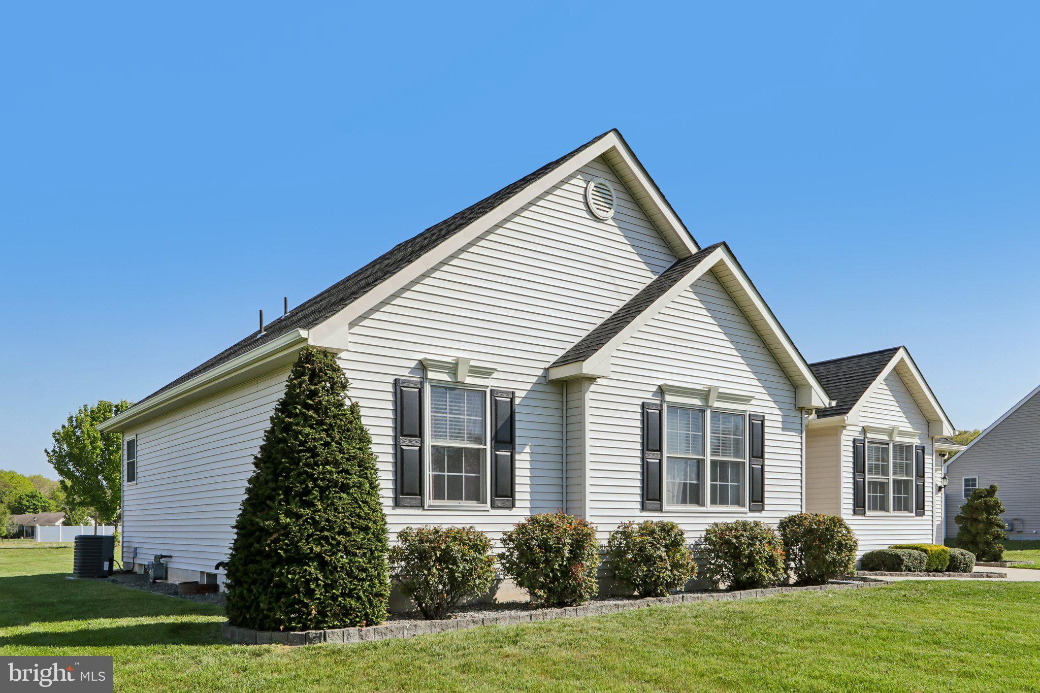 2454 BELLA ROSA COURT