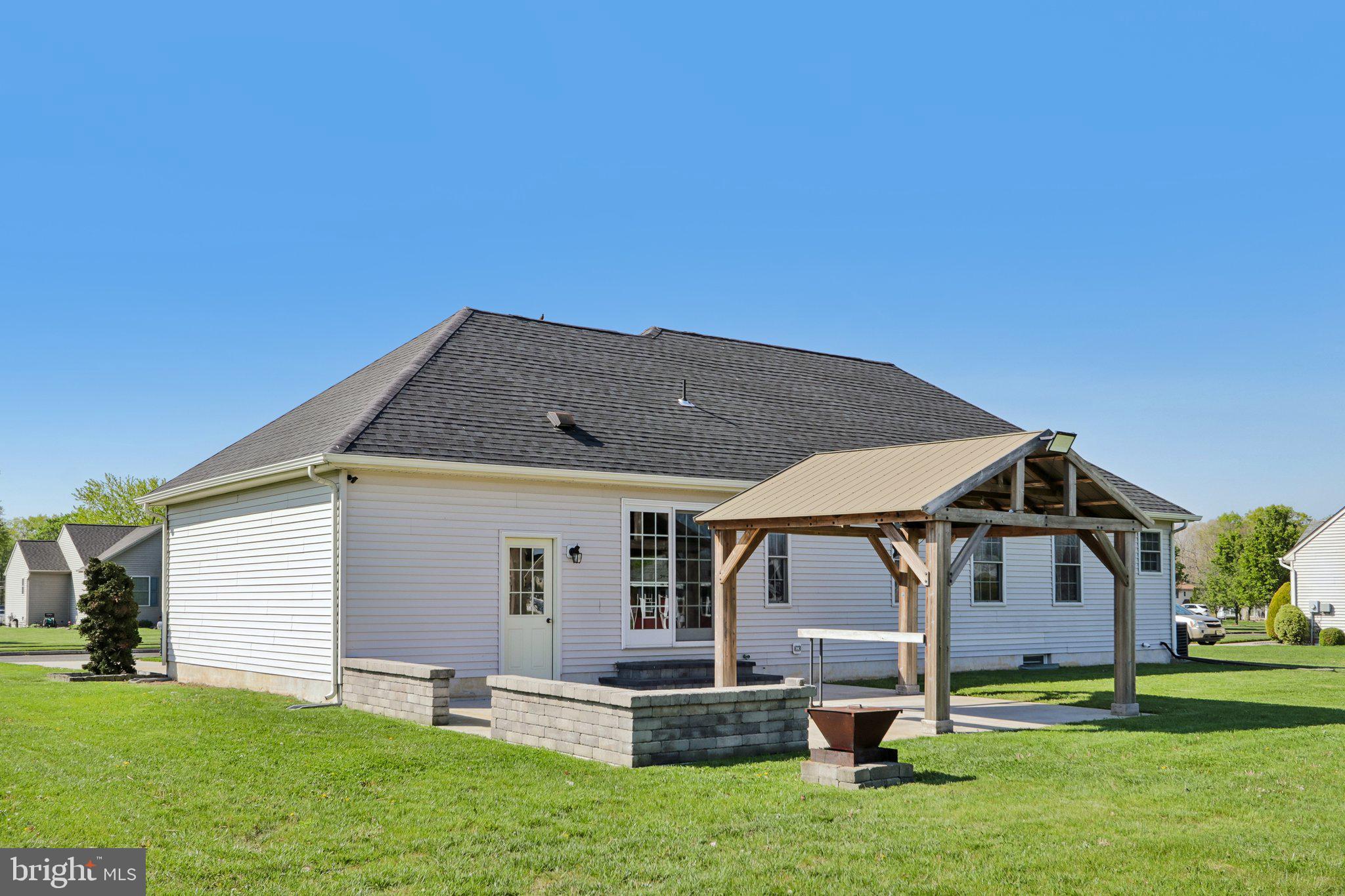 2454 BELLA ROSA COURT