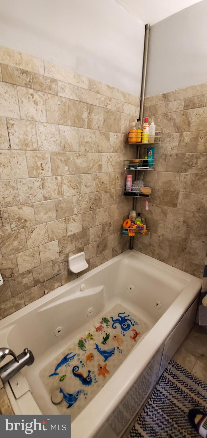 BRIDESBURG - Residential