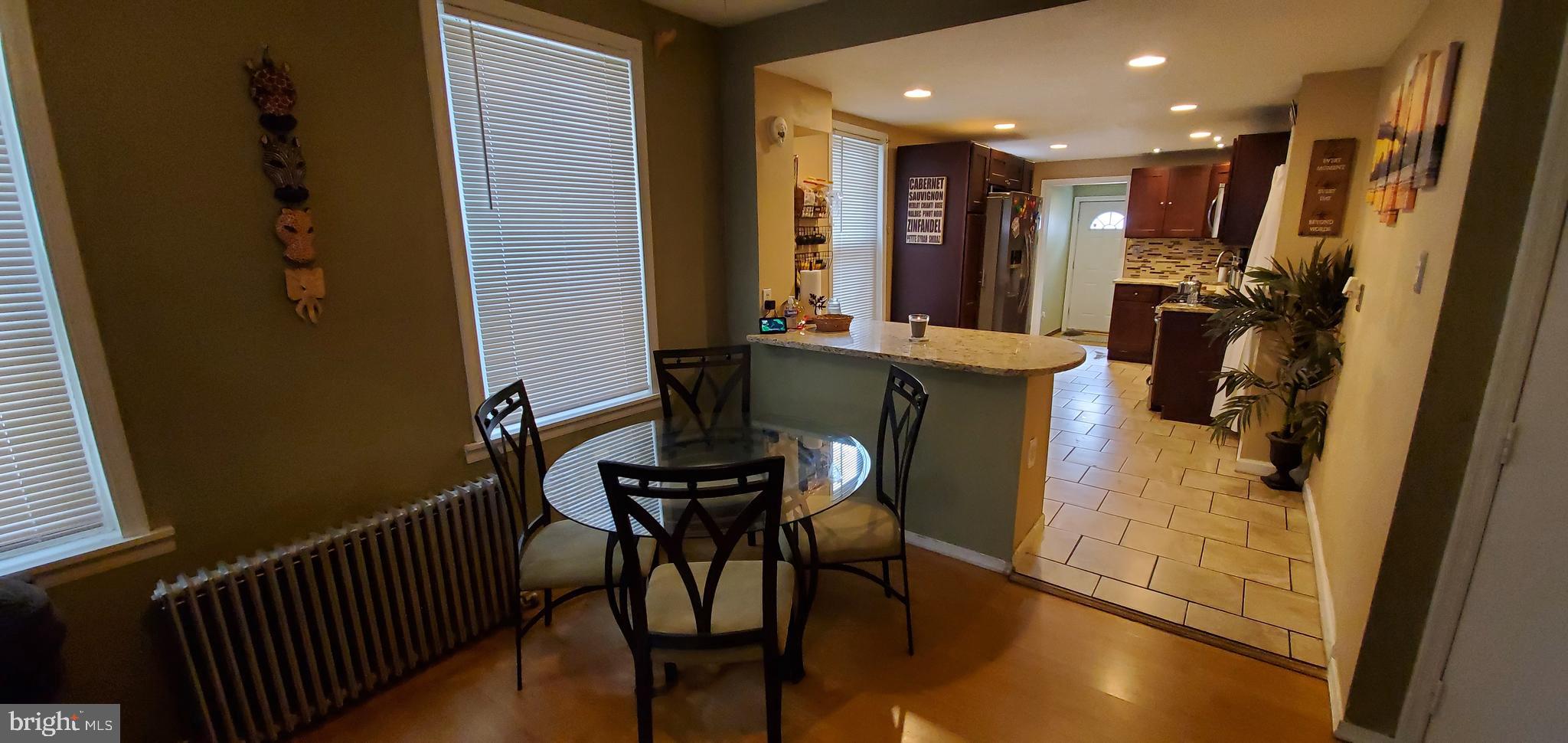 BRIDESBURG - Residential