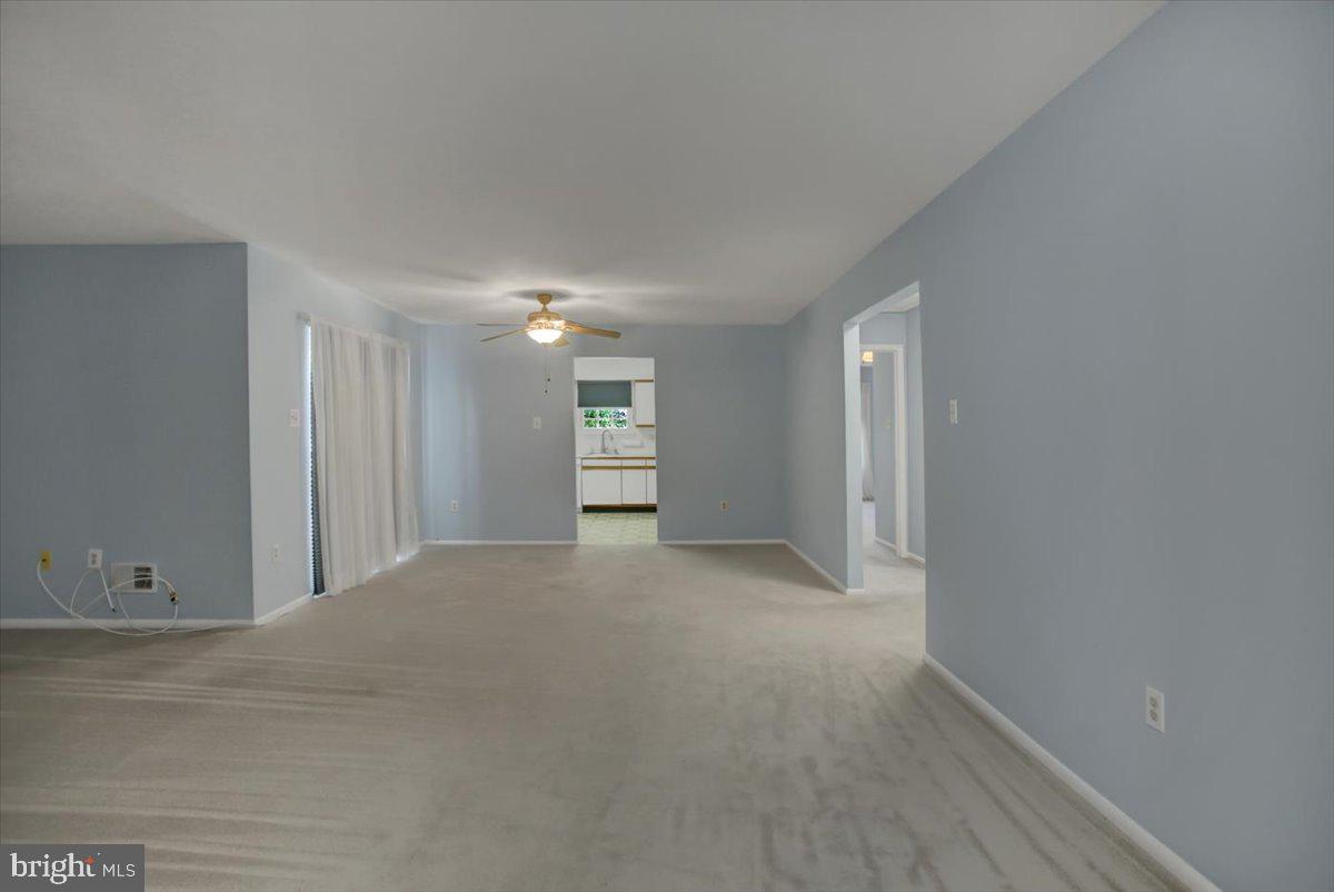5671 CRABAPPLE DRIVE