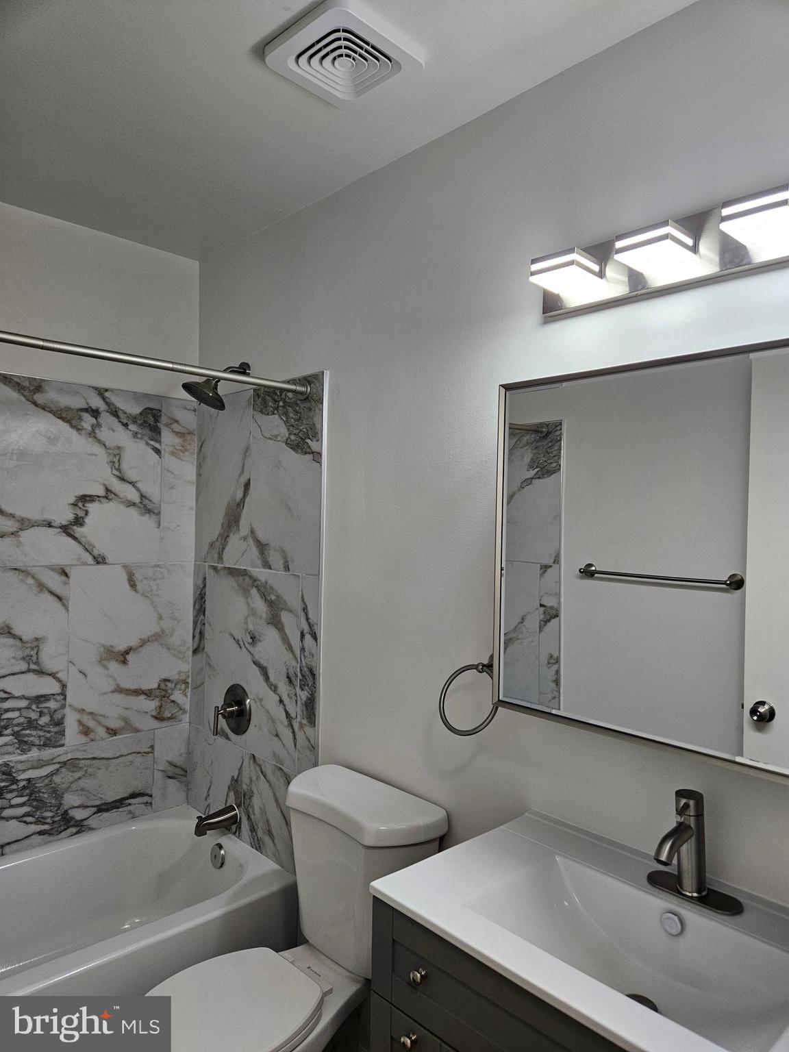 PROPHECY - Residential Lease