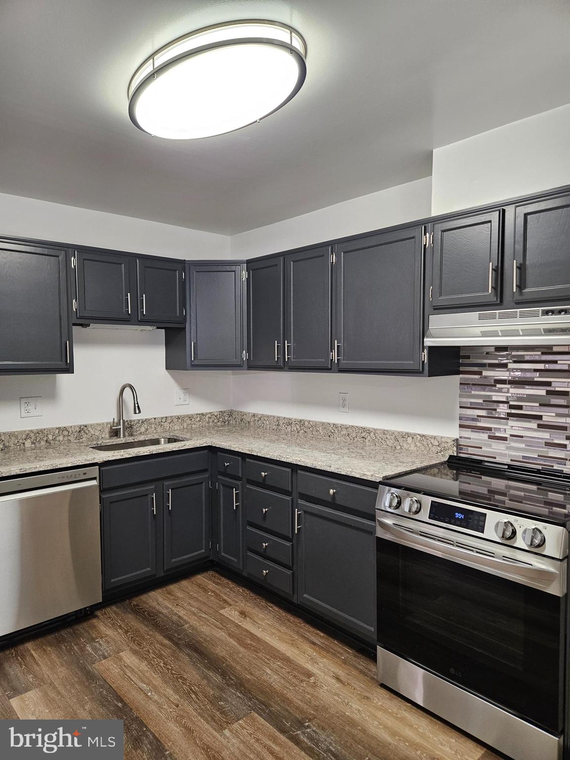 PROPHECY - Residential Lease