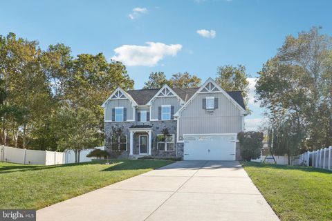 Photo of 5 Olmsted Lane, CINNAMINSON, NJ 08077 (MLS # NJBL2096106)