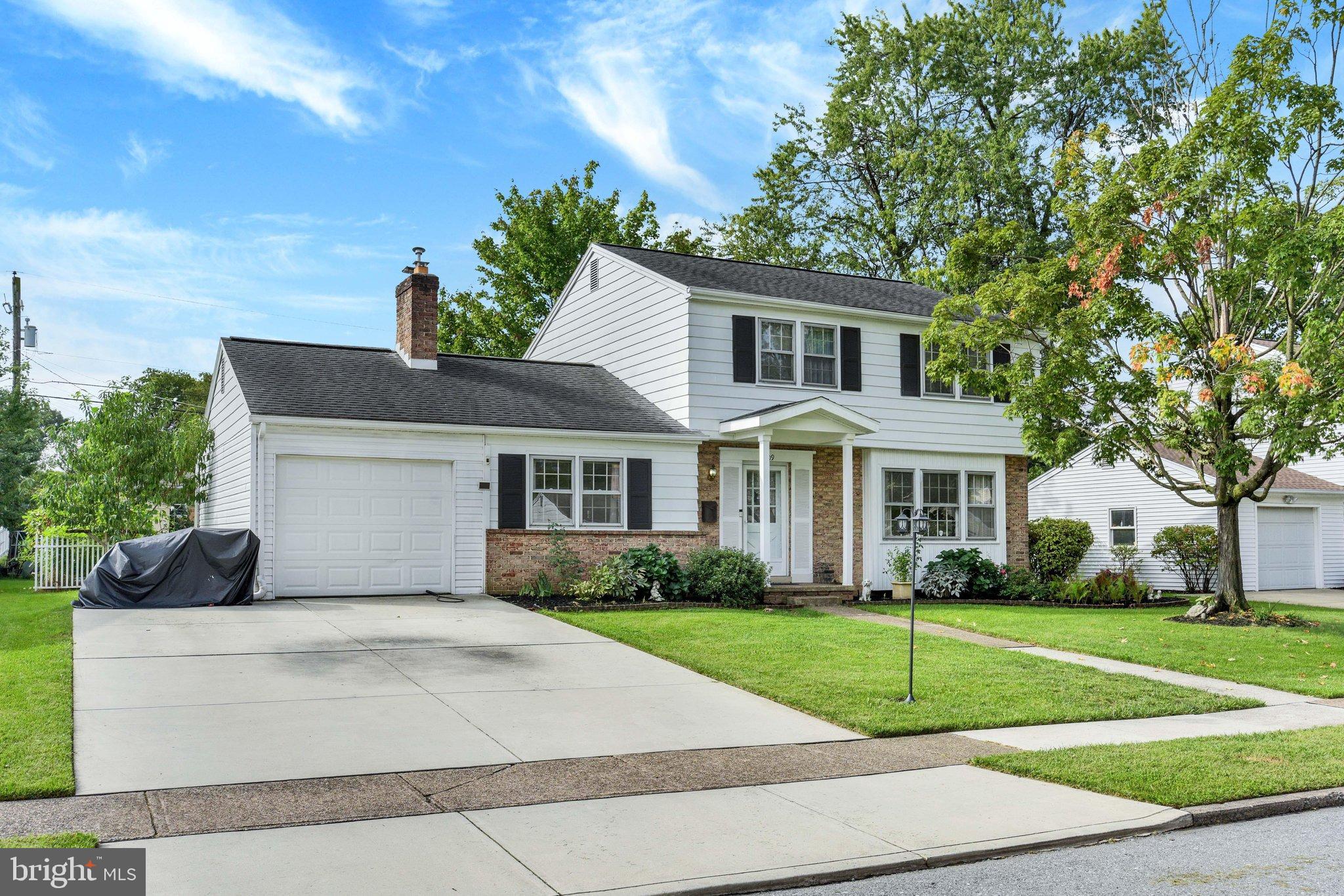 4609 DANBURY ROAD