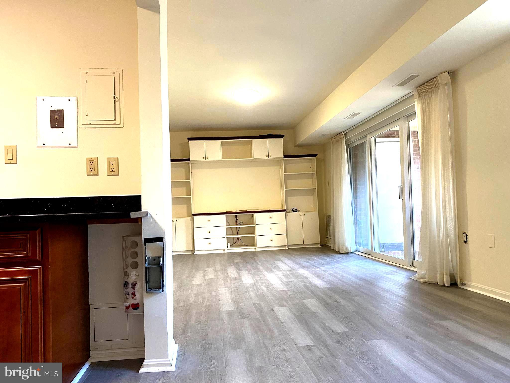 PLYMOUTH GARDENS - Residential