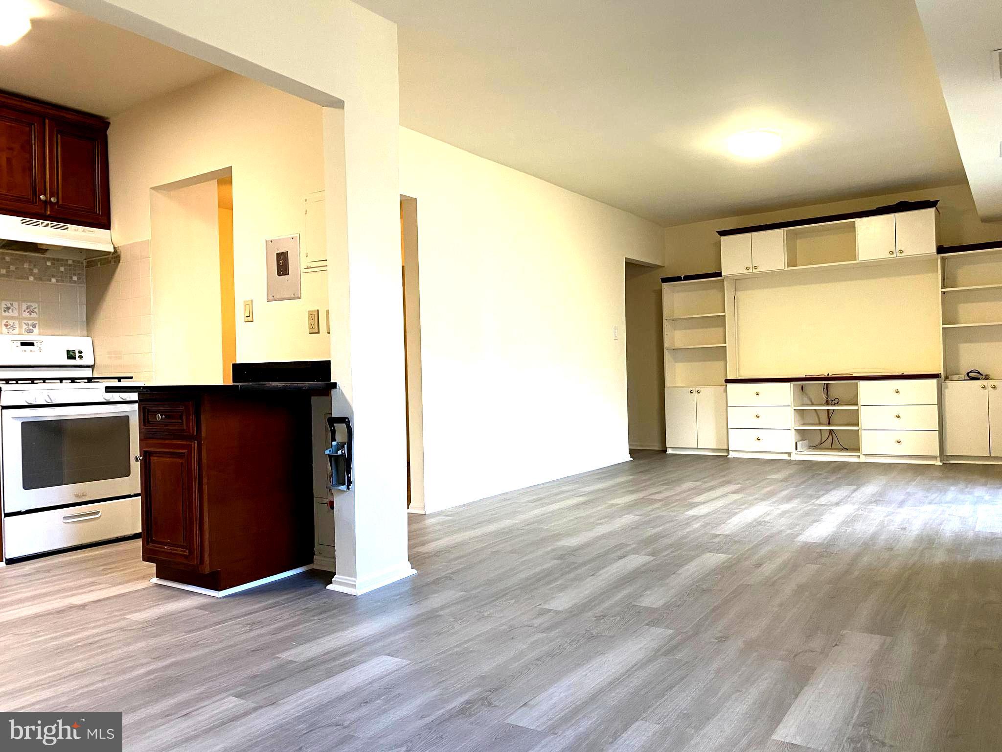 PLYMOUTH GARDENS - Residential