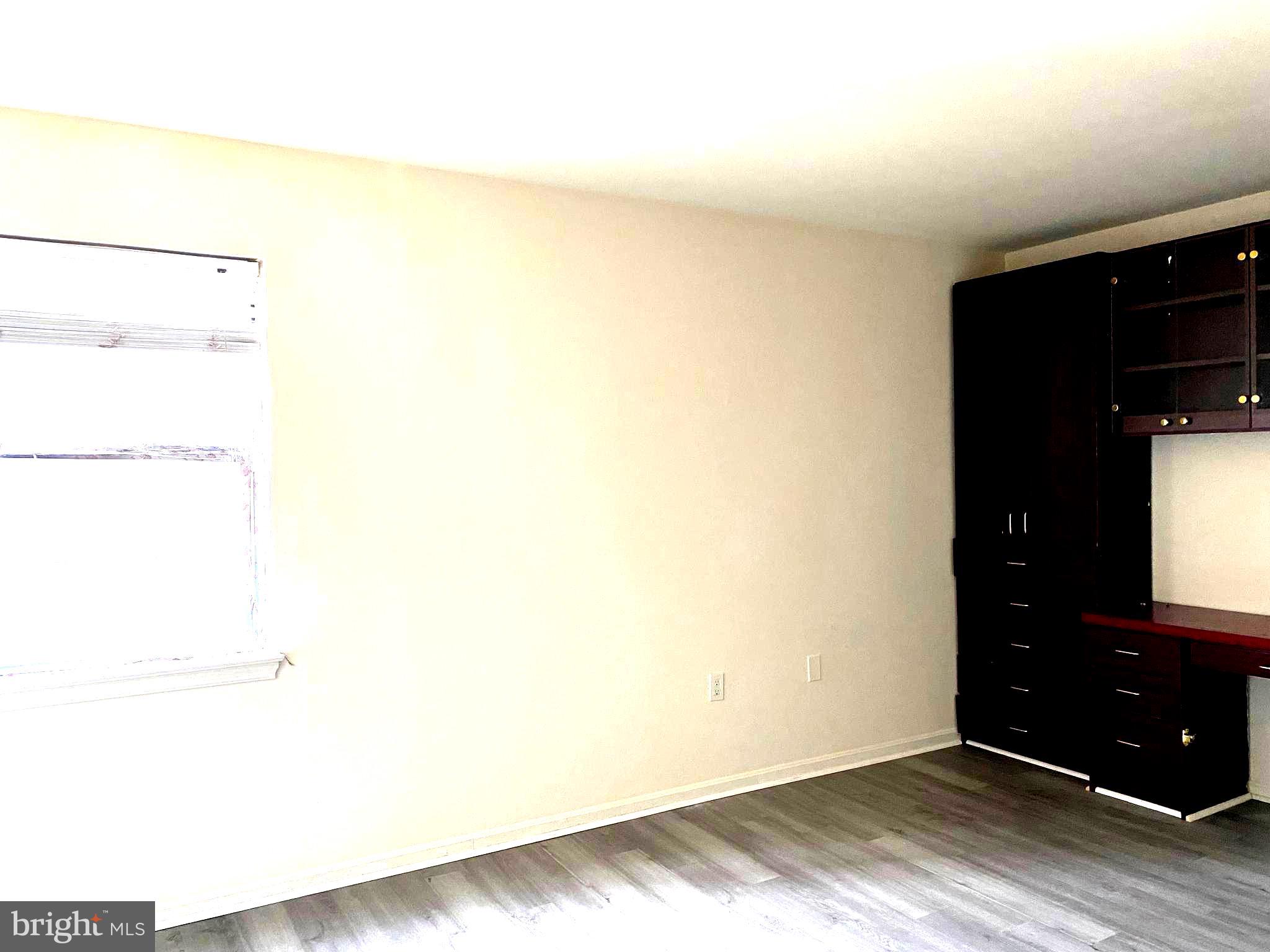 PLYMOUTH GARDENS - Residential