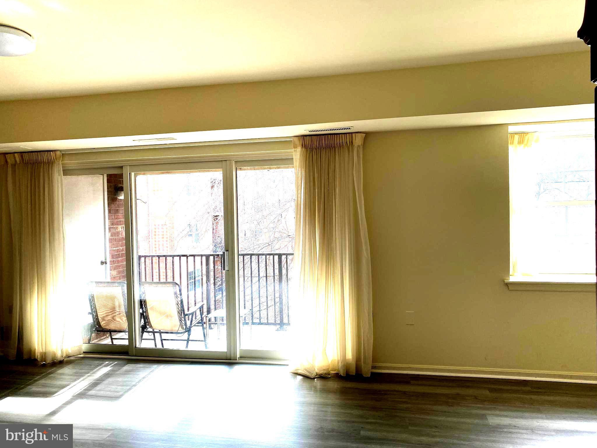 PLYMOUTH GARDENS - Residential