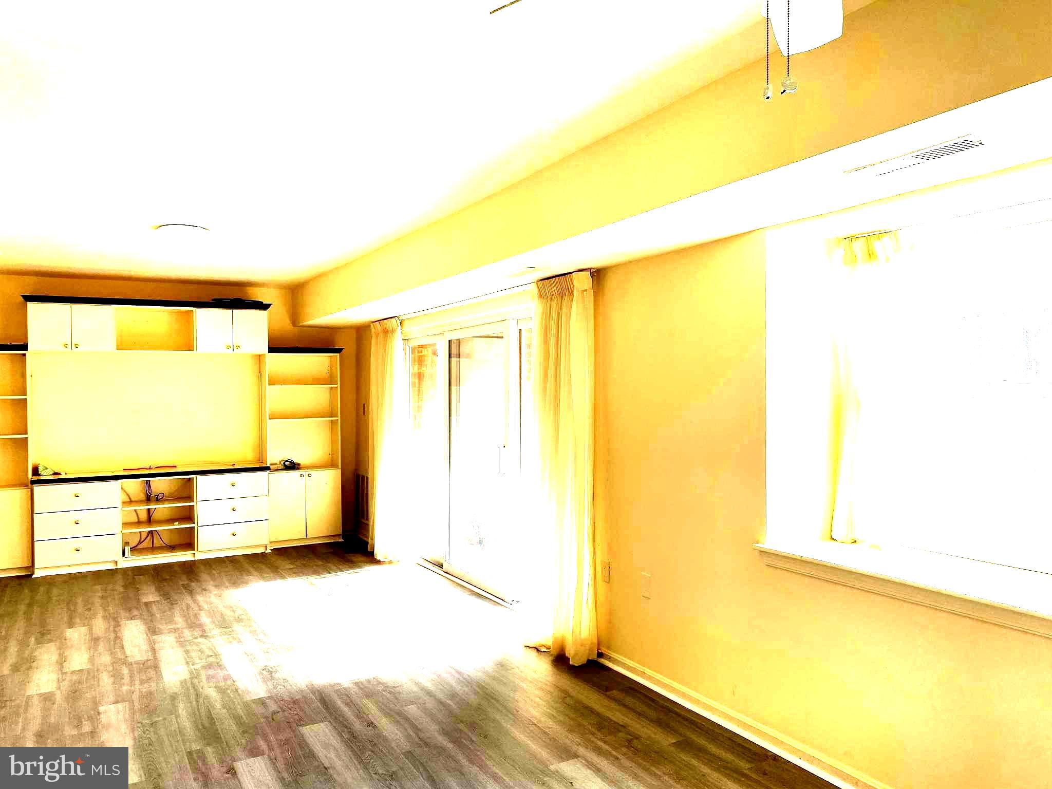 PLYMOUTH GARDENS - Residential