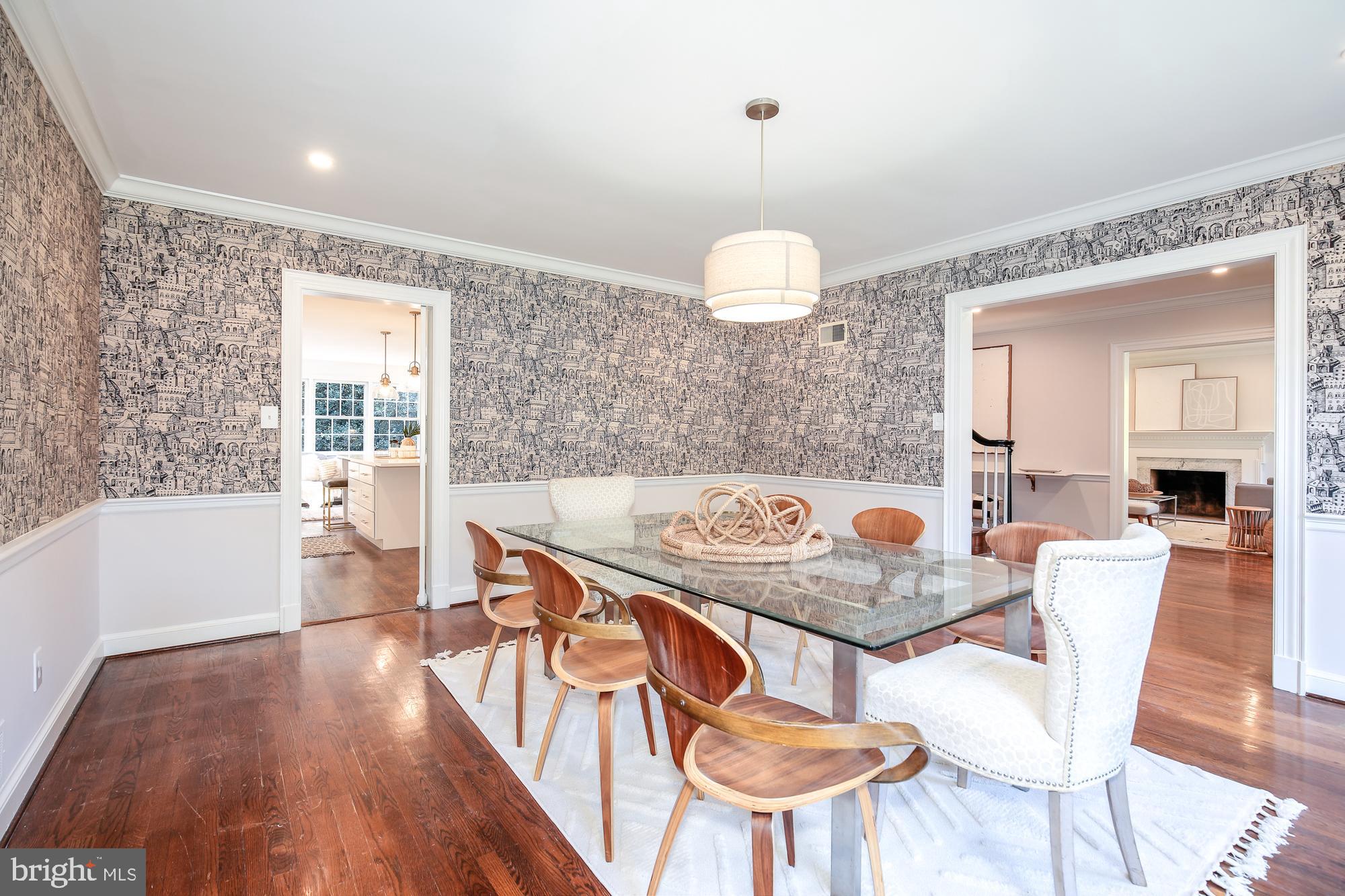 BANNOCKBURN ESTATES - Residential