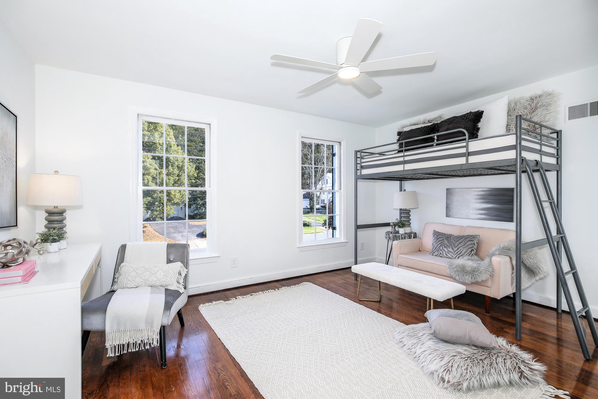 BANNOCKBURN ESTATES - Residential