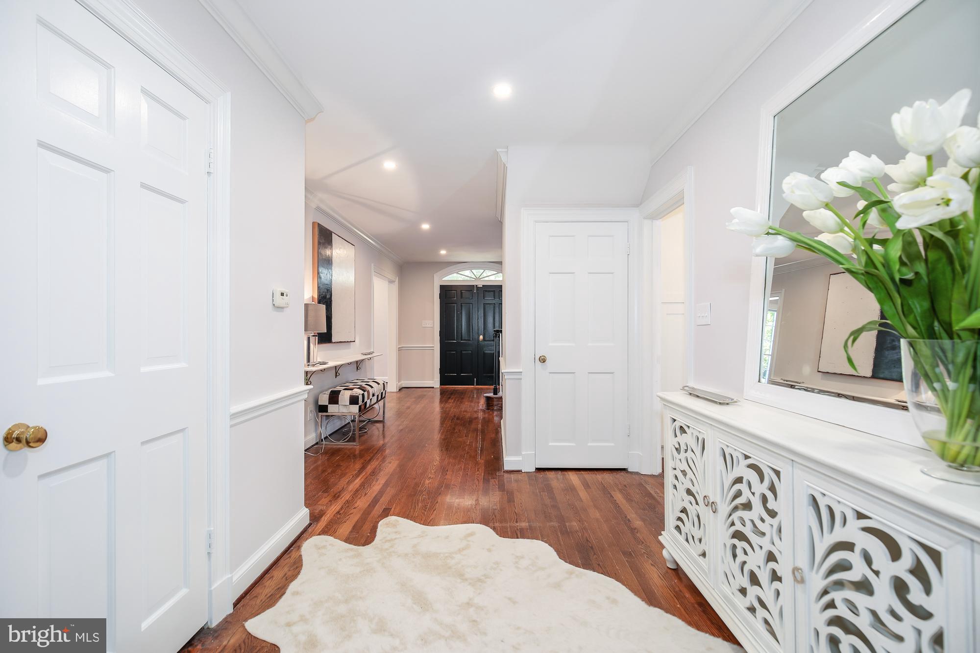 BANNOCKBURN ESTATES - Residential