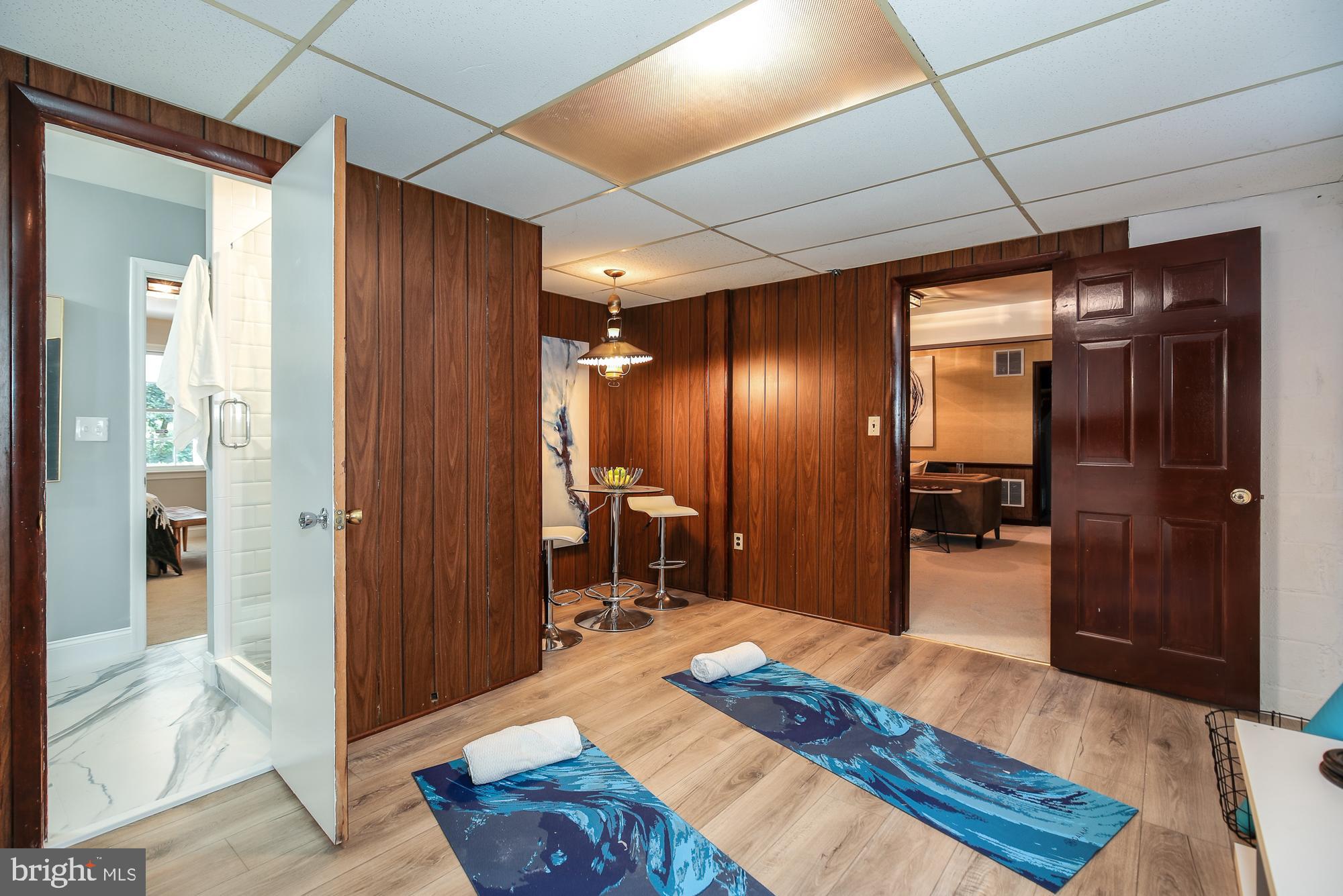 BANNOCKBURN ESTATES - Residential