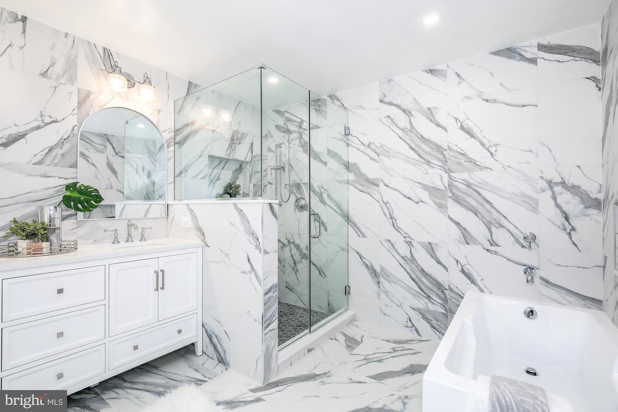 BANNOCKBURN ESTATES - Residential