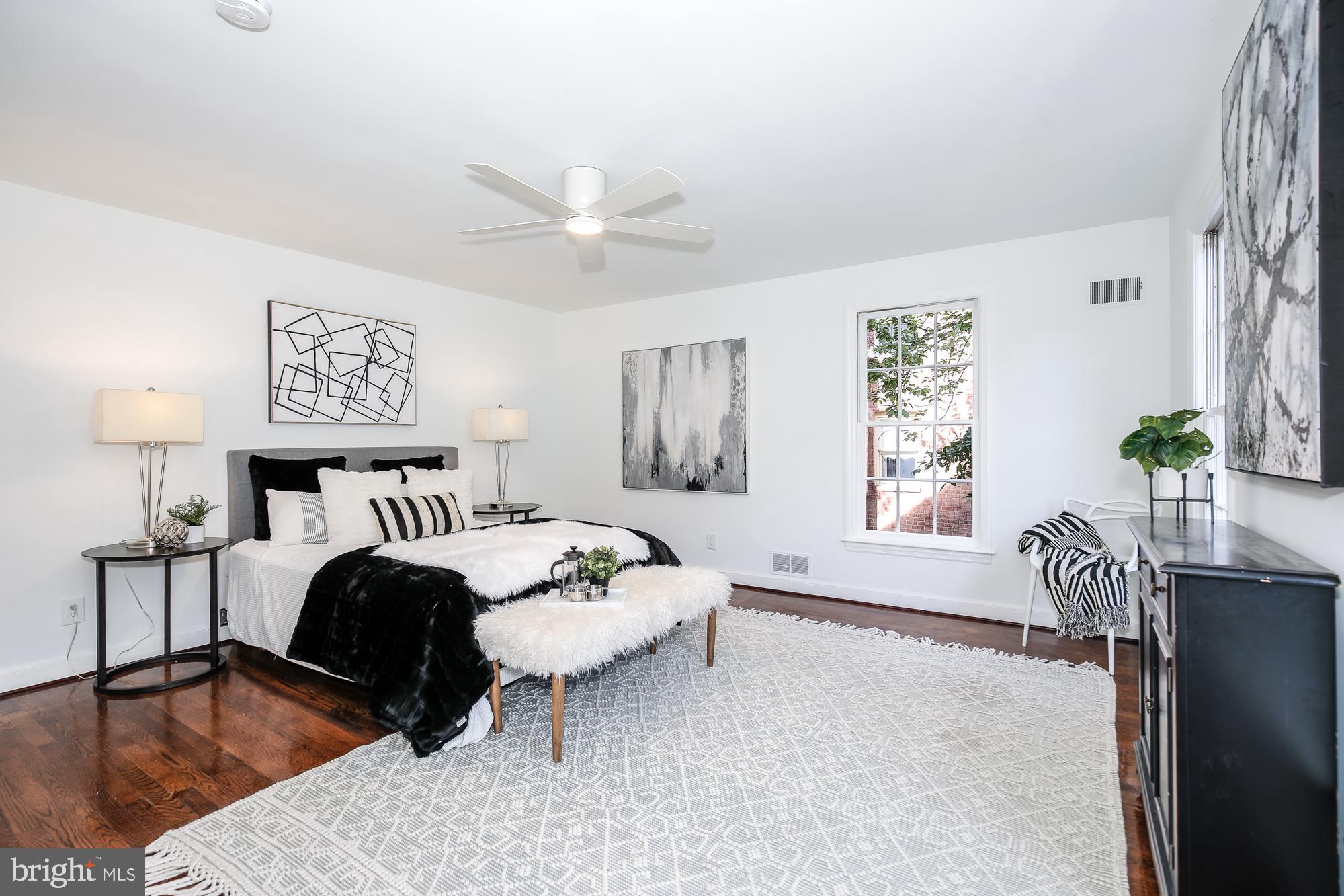 BANNOCKBURN ESTATES - Residential