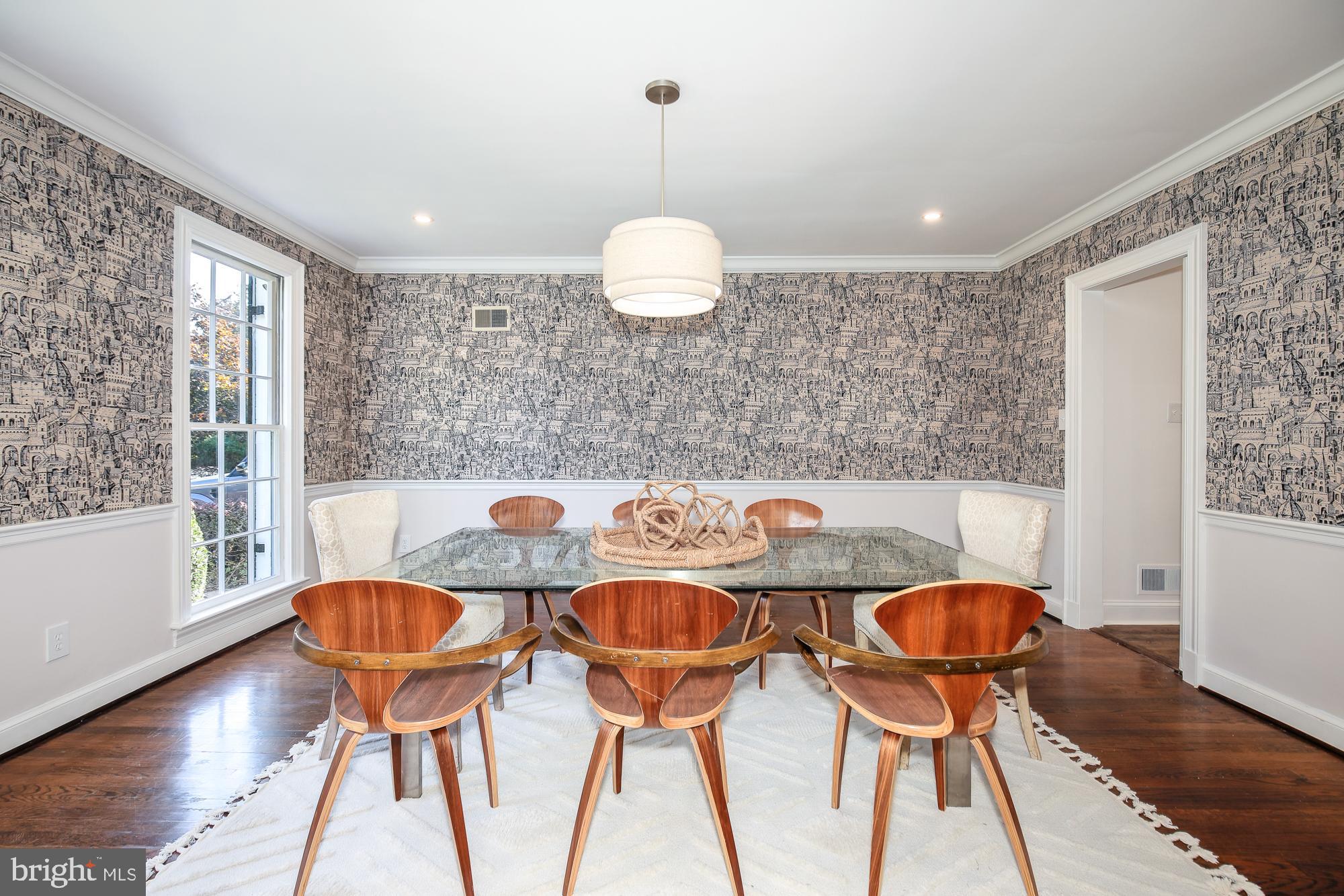 BANNOCKBURN ESTATES - Residential