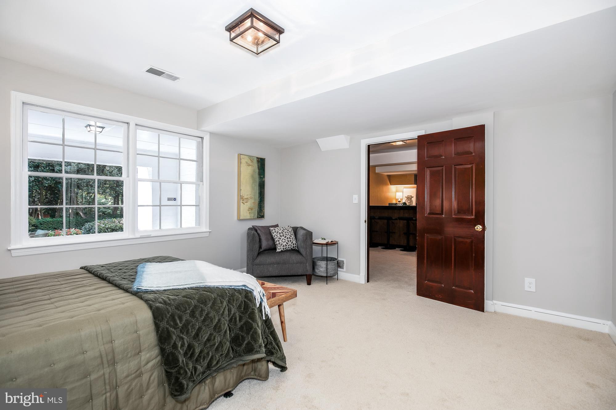 BANNOCKBURN ESTATES - Residential