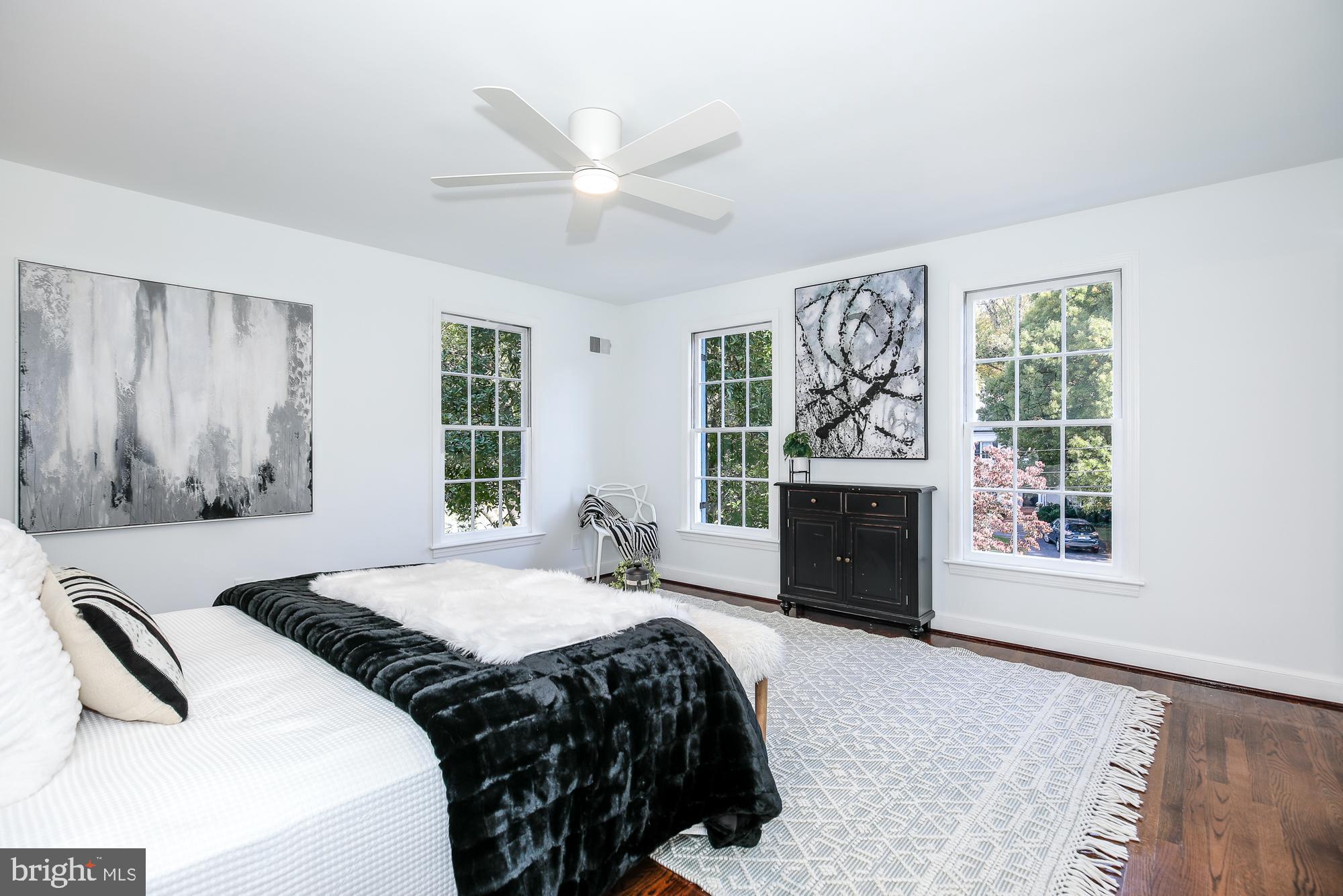 BANNOCKBURN ESTATES - Residential